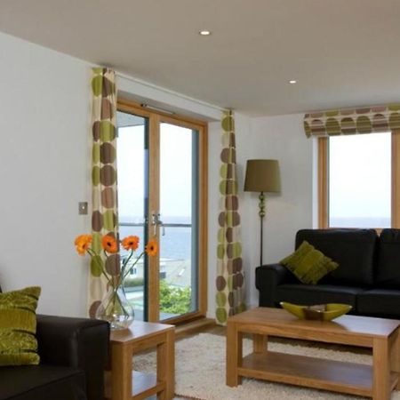 South Fistral Seaview 2-Bed Apartment نيوكويي المظهر الخارجي الصورة