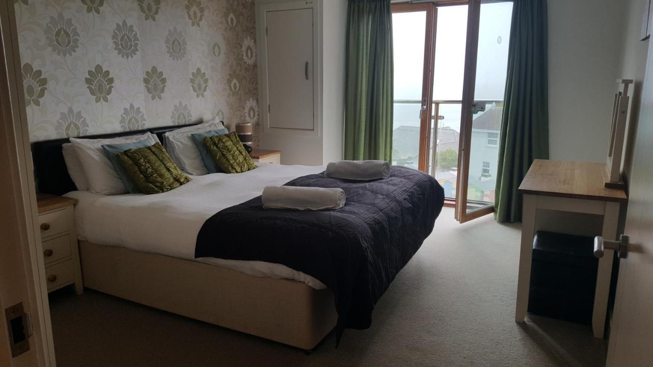 South Fistral Seaview 2-Bed Apartment نيوكويي المظهر الخارجي الصورة