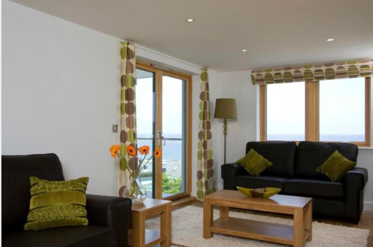 South Fistral Seaview 2-Bed Apartment نيوكويي المظهر الخارجي الصورة
